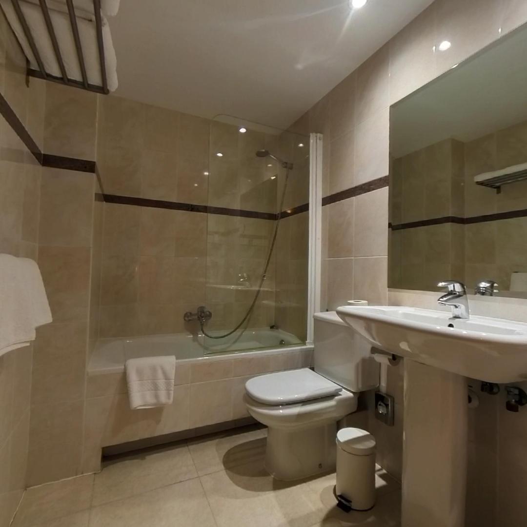 Hotel Cubil 파스데라까사 외부 사진