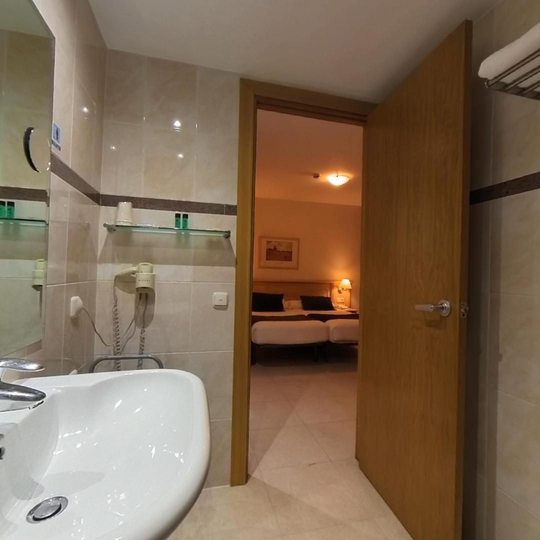 Hotel Cubil 파스데라까사 외부 사진