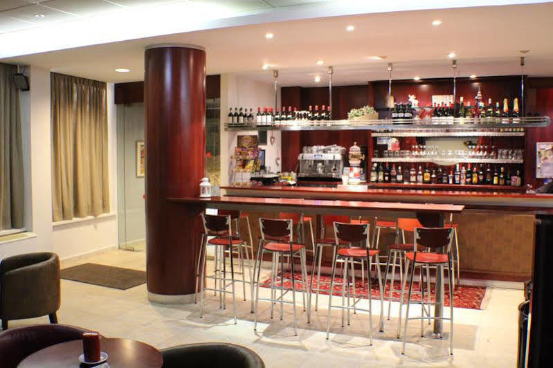 Hotel Cubil 파스데라까사 외부 사진